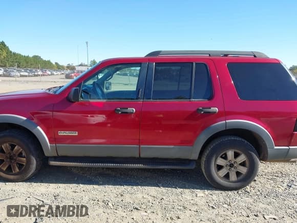✅ 2006 Ford Explorer XLT • VIN: 1FMEU73E96UA59734 • Lot: 43453485. Listed on IAAI with 195,808 mi. Free auction sales archive from the USA and detailed vehicle history report at DreamBid. Image 14.