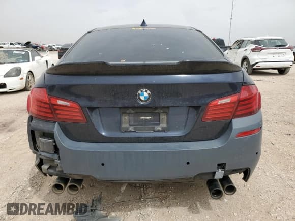 ✅ 2016 BMW M5 • VIN: WBSFV9C50GD595869 • Lot: 51338145. Wystawiony na Copart z przebiegiem 130 143 mil. Bezpłatny archiwum sprzedaży aukcyjnych z USA i szczegółowy raport historii pojazdu na DreamBid. Zdjęcie 6.