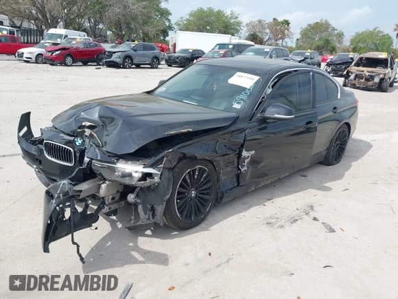 ✅ 2013 BMW 3 Series 328i xDrive • VIN: WBA3B5C53DF591002 • Lot: 38877599. Listed on IAAI with 136,098 mi. Free auction sales archive from the USA and detailed vehicle history report at DreamBid. Image 2.