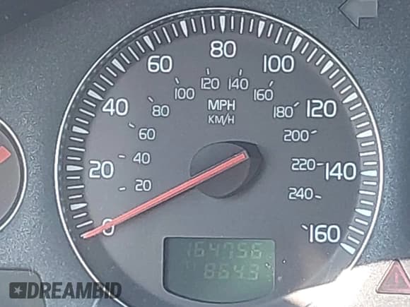 ✅ 2004 Volvo XC90 • VIN: YV1CZ59H841035548 • Lot: 42705573. Wystawiony na IAAI z przebiegiem 164 756 mil. Bezpłatny archiwum sprzedaży aukcyjnych z USA i szczegółowy raport historii pojazdu na DreamBid. Zdjęcie 16.