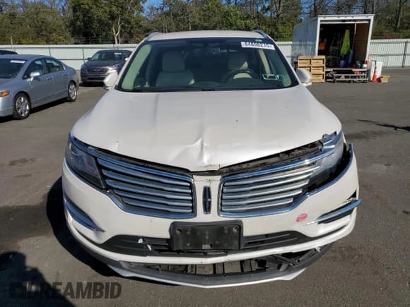 ✅ 2017 Lincoln MKC Select • VIN: 5LMCJ2D97HUL68154 • Лот: 84898215. Опубликован ранее на Copart с пробегом 143 899 миль. Бесплатный доступ к архиву аукционных продаж из США и подробный отчёт об истории автомобиля на DreamBid. Изображение 5.