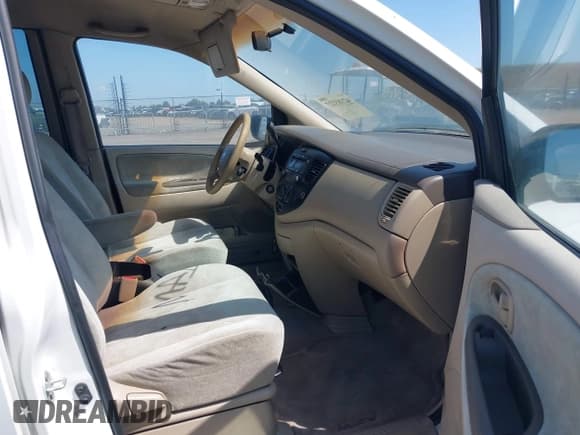 ✅ 2002 Mazda MPV LX • VIN: JM3LW28J720317532 • Lot: 42183227. Wystawiony na IAAI z przebiegiem 189 378 mil. Bezpłatny archiwum sprzedaży aukcyjnych z USA i szczegółowy raport historii pojazdu na DreamBid. Zdjęcie 5.