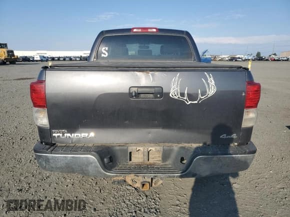 ✅ 2012 Toyota Tundra • VIN: 5TFDY5F1XCX241146 • Lot: 71637095. Wystawiony na Copart z przebiegiem 176 762 mil. Bezpłatny archiwum sprzedaży aukcyjnych z USA i szczegółowy raport historii pojazdu na DreamBid. Zdjęcie 6.