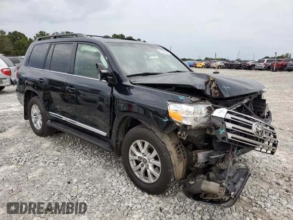 ✅ 2016 Toyota Land Cruiser • VIN: JTMCY7AJ7G4038155 • Lot: 63539553. Listed on Copart with 191,989 mi. Free auction sales archive from the USA and detailed vehicle history report at DreamBid. Image 4.