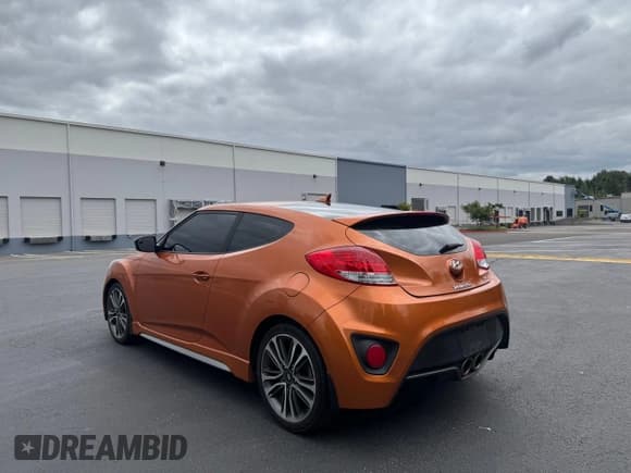 ✅ 2016 Hyundai Veloster Turbo • VIN: KMHTC6AEXGU274614 • Lot: 61510255. Wystawiony na Copart z przebiegiem 74 071 mil. Bezpłatny archiwum sprzedaży aukcyjnych z USA i szczegółowy raport historii pojazdu na DreamBid. Zdjęcie 3.