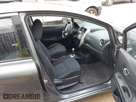 ✅ 2016 Nissan Note SV • VIN: 3N1CE2CP2GL356582 • Lot: 43744667. Wystawiony na IAAI z przebiegiem 106 940 mil. Bezpłatny archiwum sprzedaży aukcyjnych z USA i szczegółowy raport historii pojazdu na DreamBid. Zdjęcie 5.