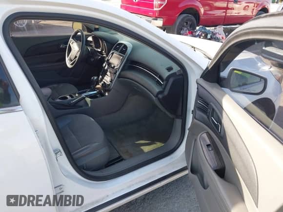 2016 Chevrolet Malibu LT with VIN 1G11C5SAXGF125604, listed as a IAAI auction lot 43512822 with 191,306 mi miles and . Bid and sale history available at DreamBid. Image 5.