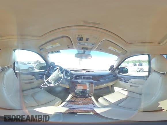 ✅ 2012 GMC Yukon XL Denali • VIN: 1GKS1MEF8CR157189 • Lot: 55086915. Wystawiony na Copart z przebiegiem 172 640 mil. Bezpłatny archiwum sprzedaży aukcyjnych z USA i szczegółowy raport historii pojazdu na DreamBid. Zdjęcie 15.