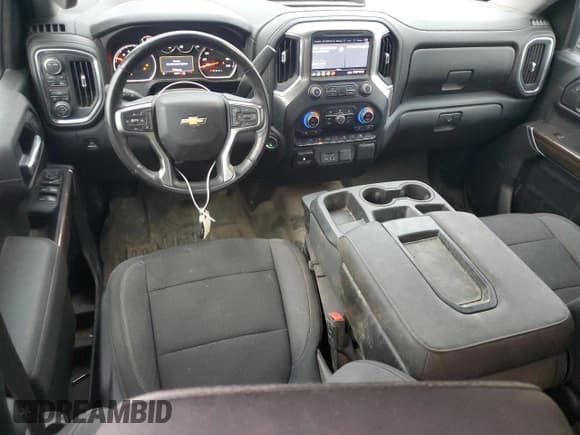 ✅ 2020 Chevrolet Silverado 1500 LT • VIN: 1GCRYDED0LZ319000 • Lot: 90422755. Listed on Copart with 26,414 mi. Free auction sales archive from the USA and detailed vehicle history report at DreamBid. Image 8.