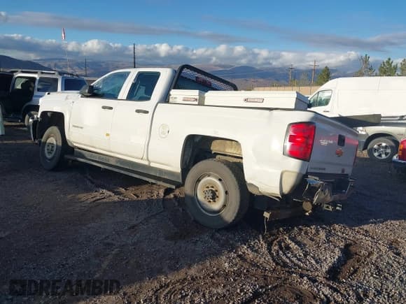 ✅ 2015 Chevrolet Silverado 2500HD Work Truck • VIN: 1GC2KUEG9FZ534540 • Лот: 43417176. Опубликован ранее на IAAI с пробегом 205 742 миль. Бесплатный доступ к архиву аукционных продаж из США и подробный отчёт об истории автомобиля на DreamBid. Изображение 3.