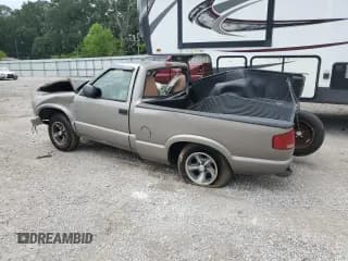 ✅ 2003 Chevrolet S-10 LS • VIN: 1GCCS14H038236618 • Лот: 64458724. Опубликован ранее на Copart с пробегом Не указан. Бесплатный доступ к архиву аукционных продаж из США и подробный отчёт об истории автомобиля на DreamBid. Изображение 2.