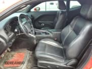 ✅ 2016 Dodge Challenger R/T • VIN: 2C3CDZBT6GH114091 • Lot: 67924634. Wystawiony na Copart z przebiegiem 68 874 mil. Bezpłatny archiwum sprzedaży aukcyjnych z USA i szczegółowy raport historii pojazdu na DreamBid. Zdjęcie 7.