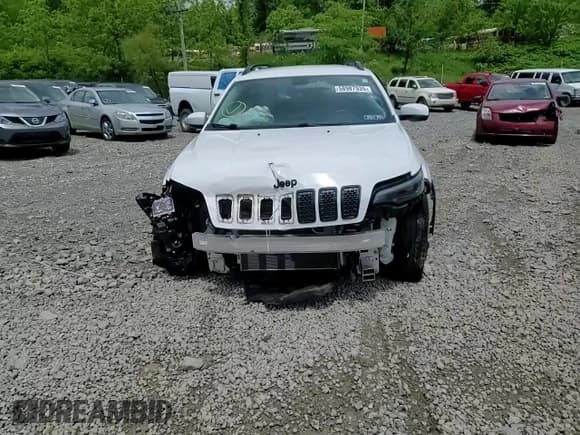 ✅ 2019 Jeep Cherokee Altitude • VIN: 1C4PJMLB0KD472727 • Lot: 58987935. Listed on Copart with 43,255 mi. Free auction sales archive from the USA and detailed vehicle history report at DreamBid. Image 15.