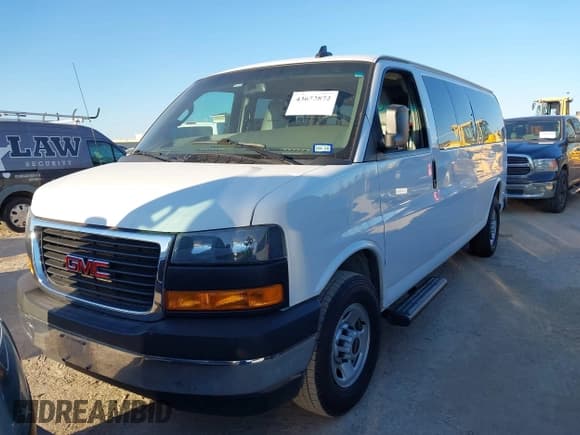 ✅ 2023 GMC Savana LS • VIN: 1GJZ7NFP9P1101507 • Lot: 43652872. Wystawiony na IAAI z przebiegiem 201 895 mil. Bezpłatny archiwum sprzedaży aukcyjnych z USA i szczegółowy raport historii pojazdu na DreamBid. Zdjęcie 17.