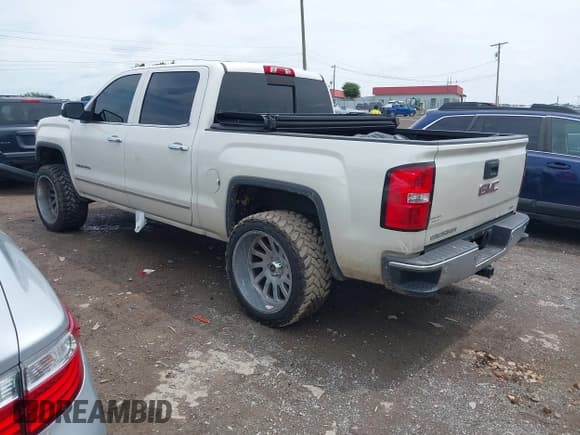 ✅ 2015 GMC Sierra 1500 SLT • VIN: 3GTU2VEC8FG309117 • Lot: 42505739. Listed on IAAI with 311,603 mi. Free auction sales archive from the USA and detailed vehicle history report at DreamBid. Image 3.
