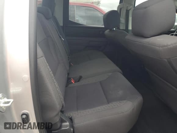 ✅ 2024 Toyota Tundra SR • VIN: 5TFKB5DB3RX182504 • Лот: 76257924. Опубликован ранее на Copart с пробегом Не указан. Бесплатный доступ к архиву аукционных продаж из США и подробный отчёт об истории автомобиля на DreamBid. Изображение 10.