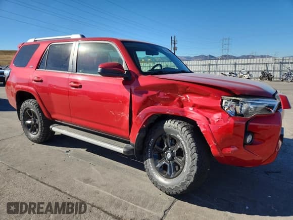 ✅ 2016 Toyota 4Runner Limited • VIN: JTEBU5JR7G5291712 • Lot: 92408135. Listed on Copart with 99,901 mi. Free auction sales archive from the USA and detailed vehicle history report at DreamBid. Image 4.