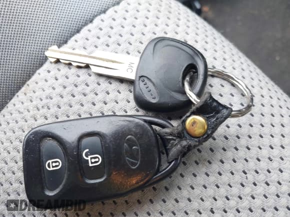 ✅ 2010 Hyundai Accent GLS • VIN: KMHCN4AC4AU407601 • Лот: 41931383. Опубликован ранее на IAAI с пробегом 92 606 миль. Бесплатный доступ к архиву аукционных продаж из США и подробный отчёт об истории автомобиля на DreamBid. Изображение 11.