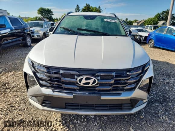 2025 Hyundai Tucson SEL Convenience с VIN 3KMJCCDE0SE021618, выставлен на аукционе Copart как лот 69700535 с пробегом 2 593 миль миль и Списание • Salvage title. История ставок и продаж доступна на DreamBid. Изображение 5.