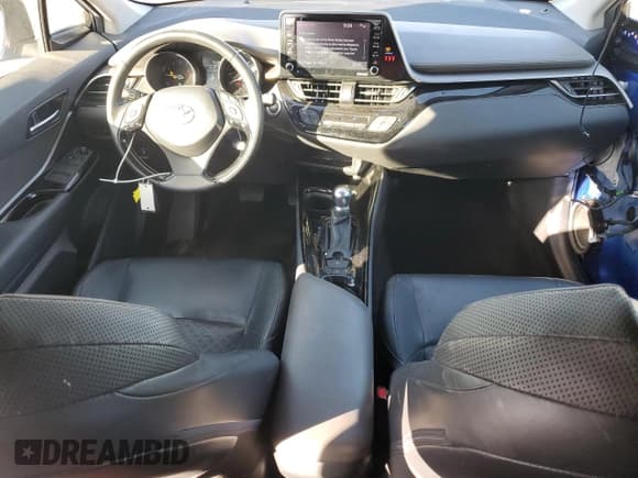 ✅ 2020 Toyota C-HR Limited • VIN: JTNKHMBX9L1079813 • Lot: 82732375. Wystawiony na Copart z przebiegiem 34 269 mil. Bezpłatny archiwum sprzedaży aukcyjnych z USA i szczegółowy raport historii pojazdu na DreamBid. Zdjęcie 8.