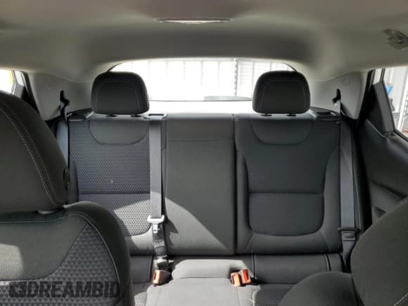 ✅ 2023 Chevrolet Bolt EV 1LT • VIN: 1G1FW6S07P4142303 • Lot: 63215444. Wystawiony na Copart z przebiegiem 16 338 mil. Bezpłatny archiwum sprzedaży aukcyjnych z USA i szczegółowy raport historii pojazdu na DreamBid. Zdjęcie 10.