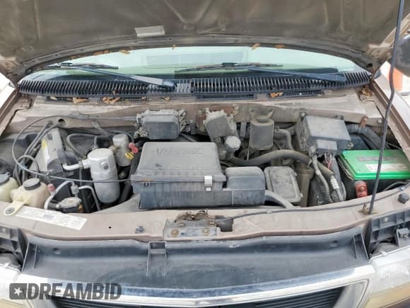 ✅ 2000 GMC Safari • VIN: 1GKDM19W5YB527751 • Lot: 65591775. Wystawiony na Copart z przebiegiem 190 039 mil. Bezpłatny archiwum sprzedaży aukcyjnych z USA i szczegółowy raport historii pojazdu na DreamBid. Zdjęcie 12.