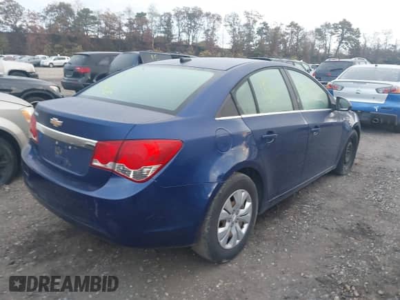 ✅ 2012 Chevrolet Cruze LS • VIN: 1G1PC5SH9C7192514 • Lot: 43552808. Wystawiony na IAAI z przebiegiem Nie podano mil. Skorzystaj z bezpłatnego archiwum sprzedaży aukcyjnych z USA i zobacz szczegółowy raport historii pojazdu na DreamBid. Zdjęcie 4.