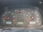 ✅ 2002 Volkswagen EuroVan GLS • VIN: WV2KB47032H057122 • Лот: 43615598. Опубликован ранее на IAAI с пробегом 235 251 миль. Бесплатный доступ к архиву аукционных продаж из США и подробный отчёт об истории автомобиля на DreamBid. Изображение 7.