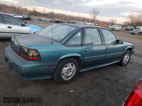 ✅ 1996 Pontiac Grand Prix • VIN: 1G2WJ52M6TF220575 • Лот: 82693094. Опубликован ранее на Copart с пробегом 151 029 миль. Бесплатный доступ к архиву аукционных продаж из США и подробный отчёт об истории автомобиля на DreamBid. Изображение 3.
