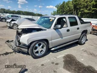 ✅ 2005 Chevrolet Avalanche LS • VIN: 3GNEC12Z45G258353 • Lot: 81783095. Listed on Copart with Not provided. Free auction sales archive from the USA and detailed vehicle history report at DreamBid. Image 1.