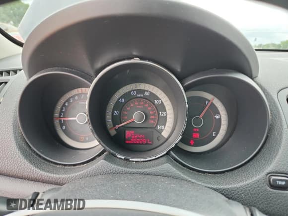 ✅ 2013 Kia Forte EX • VIN: KNAFU4A29D5651428 • Lot: 84392625. Wystawiony na Copart z przebiegiem 202 297 mil. Bezpłatny archiwum sprzedaży aukcyjnych z USA i szczegółowy raport historii pojazdu na DreamBid. Zdjęcie 9.