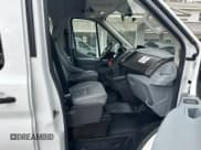 ✅ 2017 Ford Transit XL • VIN: 1FDZX2CM3HKA03113 • Lot: 51824525. Wystawiony na Copart z przebiegiem 286 987 mil. Bezpłatny archiwum sprzedaży aukcyjnych z USA i szczegółowy raport historii pojazdu na DreamBid. Zdjęcie 5.