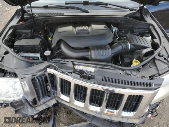 ✅ 2011 Jeep Grand Cherokee Laredo • VIN: 1J4RR4GG9BC580738 • Lot: 44102015. Wystawiony na Copart z przebiegiem 62 135 mil. Bezpłatny archiwum sprzedaży aukcyjnych z USA i szczegółowy raport historii pojazdu na DreamBid. Zdjęcie 12.