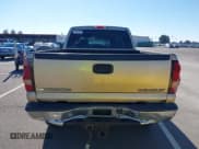 ✅ 2005 Chevrolet Silverado 2500HD LT • VIN: 1GCHK23215F881768 • Lot: 43517833. Listed on IAAI with 232,626 mi. Free auction sales archive from the USA and detailed vehicle history report at DreamBid. Image 16.