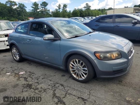 ✅ 2008 Volvo C30 Version 1.0 • VIN: YV1MK672282057333 • Lot: 64831795. Listed on Copart with 84,364 mi. Free auction sales archive from the USA and detailed vehicle history report at DreamBid. Image 4.