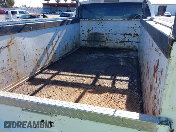 ✅ 1998 Dodge 2500 • VIN: 3B7KC26Z5WM269845 • Lot: 43726084. Listed on IAAI with 82,633 mi. Free auction sales archive from the USA and detailed vehicle history report at DreamBid. Image 8.