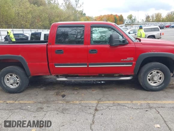 ✅ 2006 Chevrolet Silverado 2500HD LT3 • VIN: 1GCHK23D26F168025 • Лот: 43477023. Опубликован ранее на IAAI с пробегом 315 243 миль. Бесплатный доступ к архиву аукционных продаж из США и подробный отчёт об истории автомобиля на DreamBid. Изображение 13.