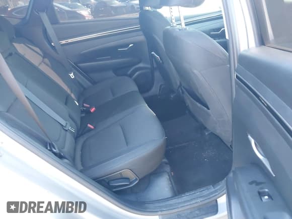 ✅ 2022 Hyundai Tucson Preferred • VIN: KM8JBCAE6NU065702 • Lot: 41757355. Wystawiony na IAAI z przebiegiem 34 092 mil. Bezpłatny archiwum sprzedaży aukcyjnych z USA i szczegółowy raport historii pojazdu na DreamBid. Zdjęcie 8.