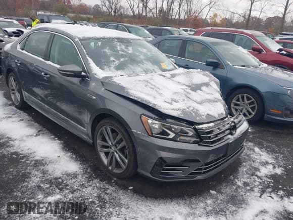 ✅ 2017 Volkswagen Passat R-Line • VIN: 1VWDT7A32HC060315 • Lot: 43665400. Listed on IAAI with 58,565 mi. Free auction sales archive from the USA and detailed vehicle history report at DreamBid. Image 1.