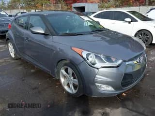✅ 2014 Hyundai Veloster • VIN: KMHTC6AD9EU192555 • Lot: 43606825. Wystawiony na IAAI z przebiegiem 69 171 mil. Bezpłatny archiwum sprzedaży aukcyjnych z USA i szczegółowy raport historii pojazdu na DreamBid. Zdjęcie 1.