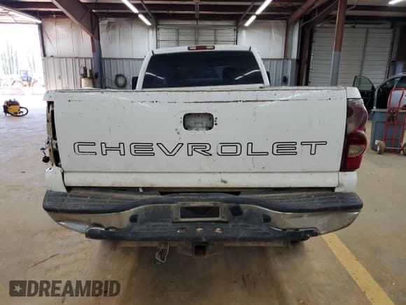 ✅ 2003 Chevrolet Silverado 2500HD LS • VIN: 1GCHC29U93E131088 • Lot: 47078175. Listed on Copart with Not provided. Free auction sales archive from the USA and detailed vehicle history report at DreamBid. Image 6.