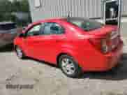 2015 Chevrolet Sonic LT z VIN 1G1JC5SG3F4139150, wystawiony jako Copart lot #67015864 z przebiegiem 39 057 mil mil oraz Szkoda całkowita • Salvage title. Historia ofert i sprzedaży dostępna na DreamBid. Obrazek 2.