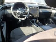 ✅ 2023 Hyundai Tucson SEL • VIN: 5NMJB3AE0PH267160 • Lot: 62918115. Wystawiony na Copart z przebiegiem 33 093 mil. Bezpłatny archiwum sprzedaży aukcyjnych z USA i szczegółowy raport historii pojazdu na DreamBid. Zdjęcie 8.