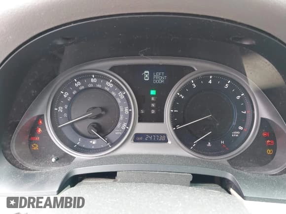 ✅ 2010 Lexus IS 350 • VIN: JTHBE5C21A5024315 • Lot: 42185188. Wystawiony na IAAI z przebiegiem 247 738 mil. Bezpłatny archiwum sprzedaży aukcyjnych z USA i szczegółowy raport historii pojazdu na DreamBid. Zdjęcie 7.