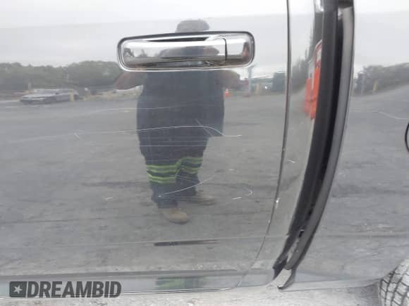 2017 Ram 1500 Night z VIN 1C6RR7MT1HS640395, wystawiony jako IAAI lot #43011656 z przebiegiem 48 144 mil mil oraz . Historia ofert i sprzedaży dostępna na DreamBid. Obrazek 22.