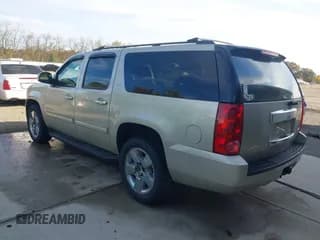 ✅ 2013 GMC Yukon XL SLT • VIN: 1GKS2KE7XDR272243 • Lot: 43554676. Wystawiony na IAAI z przebiegiem 198 316 mil. Bezpłatny archiwum sprzedaży aukcyjnych z USA i szczegółowy raport historii pojazdu na DreamBid. Zdjęcie 3.