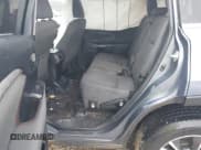 ✅ 2018 Toyota Highlander LE • VIN: 5TDBZRFH0JS840018 • Lot: 41621355. Wystawiony na IAAI z przebiegiem 128 495 mil. Bezpłatny archiwum sprzedaży aukcyjnych z USA i szczegółowy raport historii pojazdu na DreamBid. Zdjęcie 8.