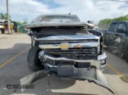 ✅ 2015 Chevrolet Silverado 2500HD LT • VIN: 1GC1KVEG7FF642786 • Lot: 56591865. Wystawiony na Copart z przebiegiem Nie podano. Bezpłatny archiwum sprzedaży aukcyjnych z USA i szczegółowy raport historii pojazdu na DreamBid. Zdjęcie 5.