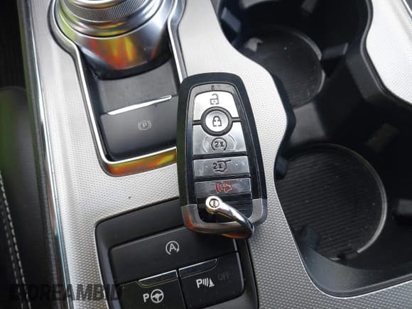 ✅ 2022 Ford Edge ST • VIN: 2FMPK4AP2NBA70287 • Lot: 42199012. Wystawiony na IAAI z przebiegiem 58 069 mil. Bezpłatny archiwum sprzedaży aukcyjnych z USA i szczegółowy raport historii pojazdu na DreamBid. Zdjęcie 11.