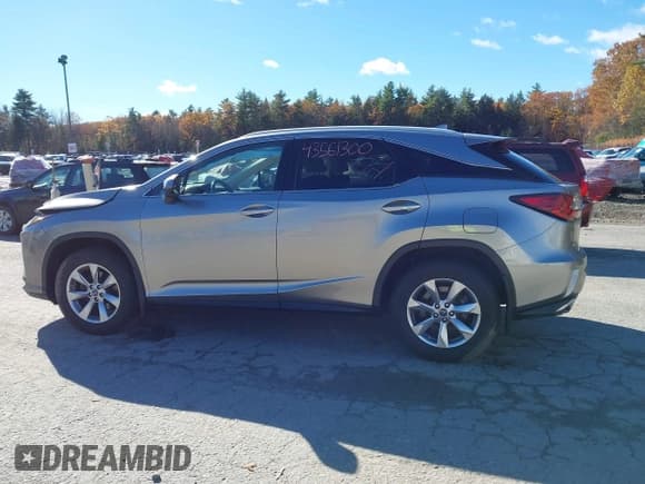 ✅ 2018 Lexus RX 350 • VIN: 2T2BZMCA4JC162176 • Lot: 43561300. Wystawiony na IAAI z przebiegiem 56 042 mil. Bezpłatny archiwum sprzedaży aukcyjnych z USA i szczegółowy raport historii pojazdu na DreamBid. Zdjęcie 14.